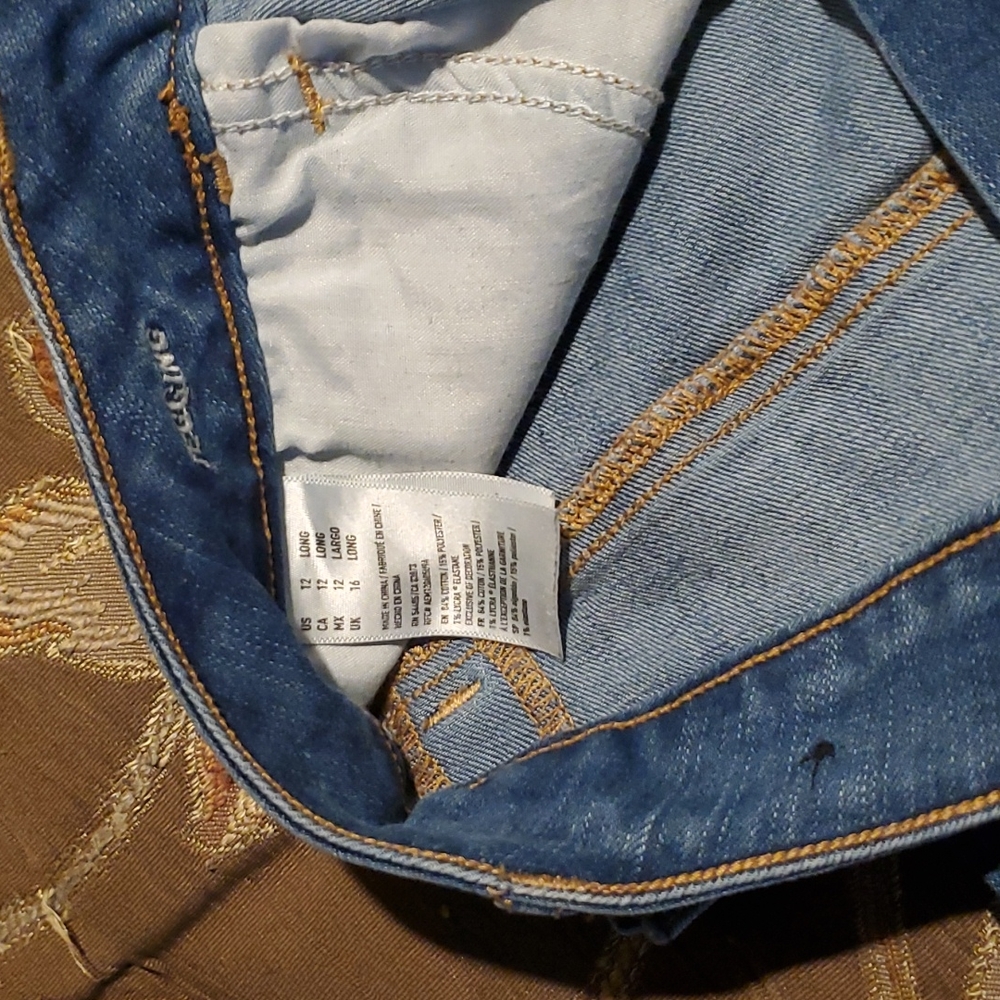 Jeans - Picture 3 of 4